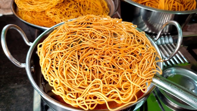 Kaarappusa (Kara Sev – Andhra Style Homemade)