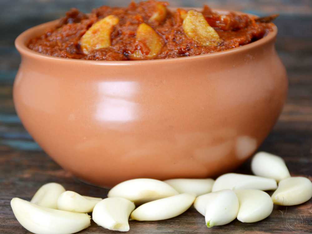 Vellulli Pickle (Garlic – Andhra Style)